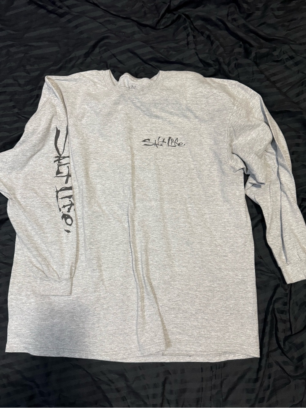 Salt Life Skull Wave Long Sleeve Graphic T-Shirt